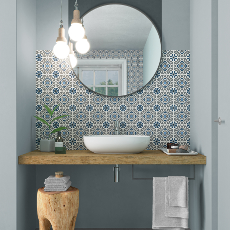 Ceramic floor and wall tile | 33.15x33.15 cm | Musa Blue